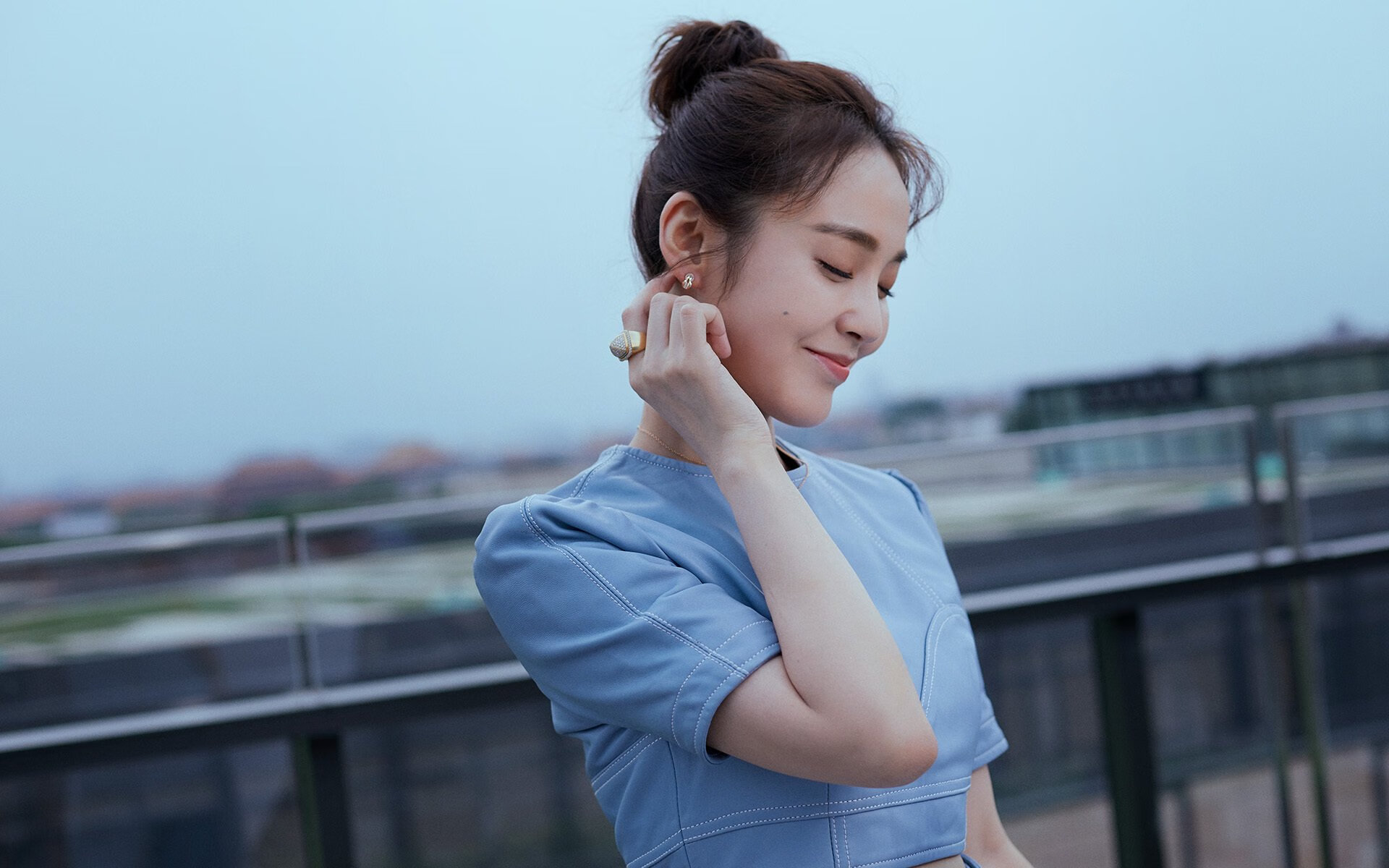 爱游戏官方-青春崛起！新一代欧冠星光闪耀，欧冠之光