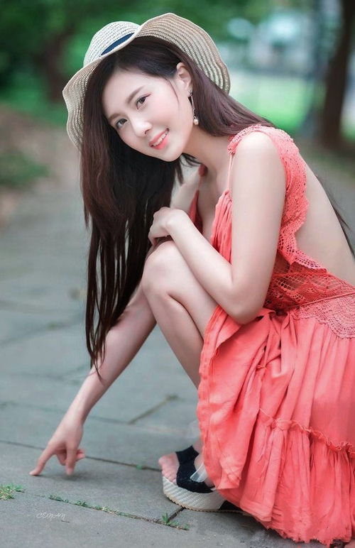 爱游戏体育APP下载-边后卫压上助攻次数是否与失球率成正相关，边后卫需要进攻吗